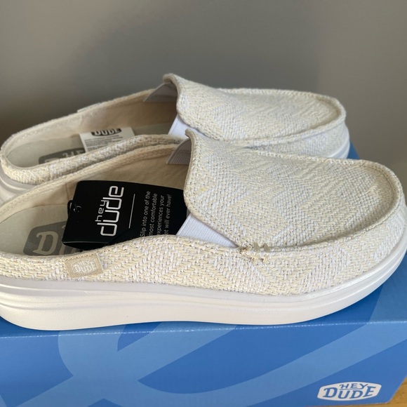 Hey Dude’s - Picture 2 of 3